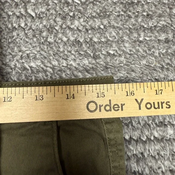 Volcom Mens Shorts Size 30 Olive Green Casual Flat Front Chino Skate - Picture 7 of 7